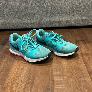 Nike Air Zoom Pegasus 31 Running Shoe - Aqua/Pink